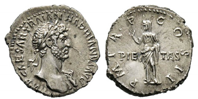 Hadrianus 117-138 Denarius, Rome, 118, AG 3.51 g. Avers : IMP CAESAR TRAIAN HADR...