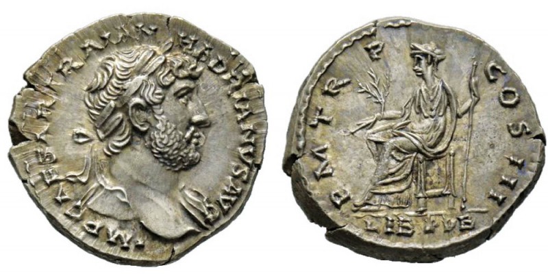 Hadrianus 117-138 Denarius, Rome, 119-122, AG 3.56 g. Avers : IMP CAESAR TRAIAN ...