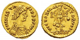 Théodoric dit le Grand 518-526 Tremissis au nom et au type de Anastasius, Rome, 492-518, AU 1.46 g. Avers : DN ANASTASIVS P F AVG Buste diadémé, drapé...