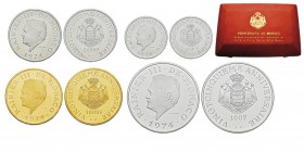 Monaco, Rainier 1949-2005 Série Complète de 4 pièces de 1974 : 3000 francs AU 28.8 g. 999‰, 2000 et 1000 francs platine 19.98 g. et 9.97 g. 997‰, 100 ...