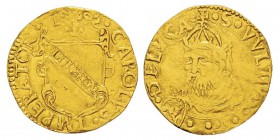 Italy, Scudo d’oro, Lucca, 1552, AU 3.39 g. Avers : CAROLVS IMPERATOR 1552 Revers : S VVLTVS DE LVCA. Armetta : Serantoni Ref : MIR 185var, Fr.490 Con...