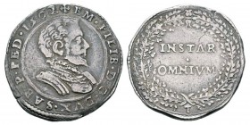 Italie - Savoy, Emanuele Filiberto 1553-1580 Lira, Torino, 1562, AG 12 g. Avers : EM FILIB D G DVX SAB P PED Buste cuirassé d’Emmanuel-Philibert à dro...
