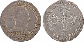 Henri III, franc au col plat, 1582 Bordeaux
A/(à 6 h.) :HENRICVS. III. D (différent) G. FRANC. E. POL. REX (différent)
Buste à droite du Roi, lauré ...