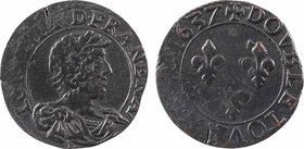 Louis XIII, double tournois, 1637 Tours
A/LOYS. XIII. R. D. FRAN. E. NAV
Buste du Roi à droite, lauré, drapé et cuirassé ; différent d'atelier à l'e...