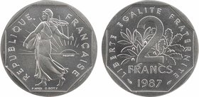Ve République, piéfort de 2 francs Semeuse en argent, 1987 Pessac
A/REPUBLIQUE - FRANÇAISE
Semeuse à gauche, à droite PIEDFORT, au-dessous D'APRES O...