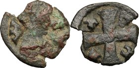 Africa.Etiopia, Aksum.Joel (580-620 AD).AE 17mm, 580-620.D/ Bust right, crowned.R/ Cross with letters in the angles.Hahn 59b. MH 131.AE.g. 0.77 mm. 17...