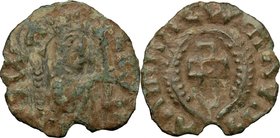 Africa.Etiopia, Aksum.Armah (625-650).AE 18mm, 625-650.D/ King enthroned right, holding long cross-tipped scepter.R/ Cross within wreath of corn-ears;...