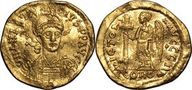 Anastasius I (491-518).AV Solidus, Constantinople mint, 492-507.D/ Bust three-quarter to right, helmeted, cuirassed, holding speer behind neck and shi...