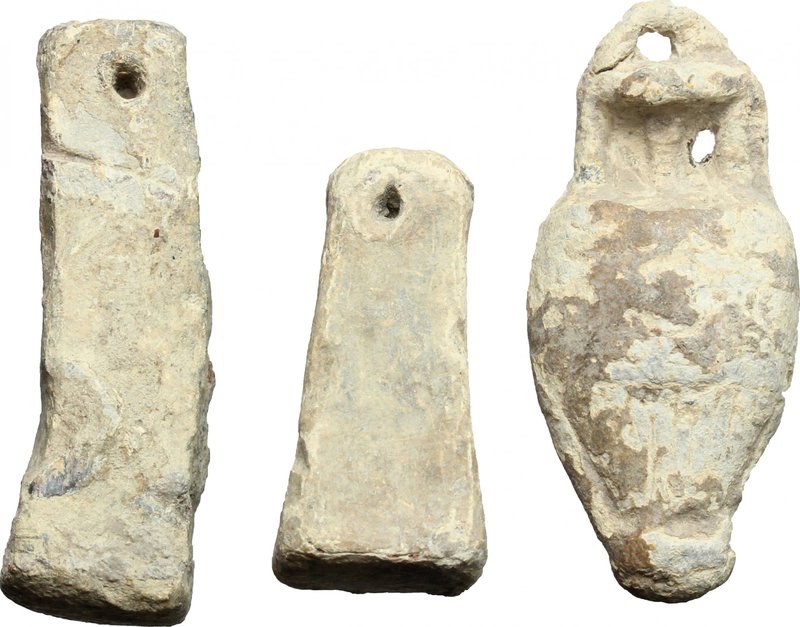 Lot of 3 "groma" weights.
 Roman period, 1st-4th century AD.
 8 cm, 10 cm.