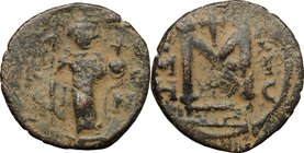 Arab-byzantine, Umayyad Caliphate, pre-reform coinage.AE Fals, Emesa mint, 41-77 H / 661-697 AD.D/ Byzantine emperor standing, holding globus cruciger...