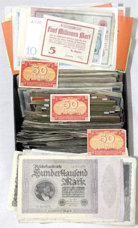 Banknoten
Lots
Lots Banknoten allgemein
Ca. 1500 Banknoten im Karton. Dabei R...