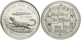 CHINA und Südostasien
Nepal
Monarchie
1000 Rupees Silber (5 Unzen) 1988 Schneeleopard. 155.5 g, 65 mm. Auflage 5000 Ex. In Kapsel.
Polierte Platte...