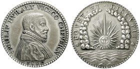 Ausländische Münzen und Medaillen
Frankreich-Blois
Silbermedaille 1580, v. Philipp Huralt (1528-1599). Vicomte de Cheverny. 36 mm, 19,6 g.
vorzügli...