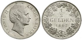 Altdeutsche Münzen und Medaillen
Bayern
Ludwig II., 1864-1886
1/2 Gulden 1867 ohne Scheitel.
vorzüglich/Stempelglanz, winz. Kratzer, winz. Randfeh...