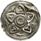 Altdeutsche Münzen und Medaillen
Unbestimmte Münzstätte des Bodenseegebietes
Brakteat o.J.(12. Jh.). Rosette mit 5 Blättern, in jedem Blatt ein "T"....
