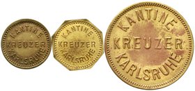 Notmünzen/Wertmarken
Marken der deutschen Kriegsflotte
Kantine Kreuzer Karlsruhe
3 Messingmarken: 5, 10 und 500 Pf. o.J. meist vorzüglich, selten