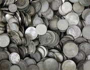 LOTS
Sammlungen allgemein
Über 14 Kilo Silbermünzen aus aller Welt. Meist 19. und 20. Jh. Dabei auch viele ältere Stücke, bessere Erhaltungen, Exote...