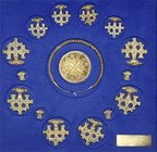 Orden und Ehrenzeichen
Deutschland
DDR, 1948-1990
Originalgetreue Kopie des berühmten Hiddensee-Goldschatzes in Silber 835, vergoldet. 16 Schmuckte...
