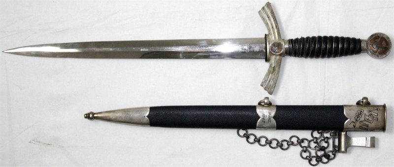 Militaria
Blankwaffen
Deutschland
Drittes Reich: Flieger-Borddolch in Scheide...