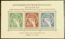 Briefmarken
Deutschland
Berlin
Währungsgeschädigten-Block 1949. Michel 950,- Euro.
**, Pracht