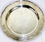 Varia
Silber
Peru
Großes rundes Tablett, Silber 925, Hersteller Camusso (nach 1933). Durchmesser 40 cm; 881,30 g
