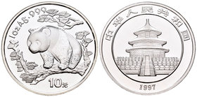 China. 10 yuan. 1997. (Km-986). Ag. 31,10 g. Panda. UNC. Est...80,00.