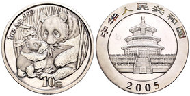 China. 10 yuan. 2005. (Km-1589). Ag. 31,11 g. Panda. PR. Est...70,00.