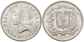 Dominican Republic. 1 peso. 1952. (Km-22). Ag. 26,71 g. UNC. Est...25,00.