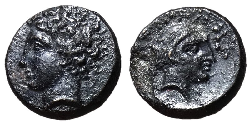 Thessaly, Phalanna, mid 4th Century BC
AE Dichalkon, 16mm, 4.31 grams
Obverse:...