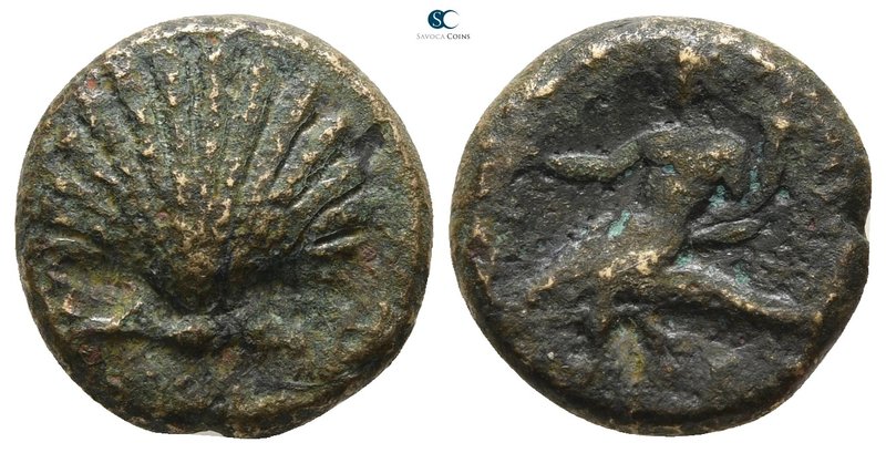 Calabria. Tarentum circa 281-204 BC. 
Bronze Æ

12 mm., 2.86 g.



nearly...