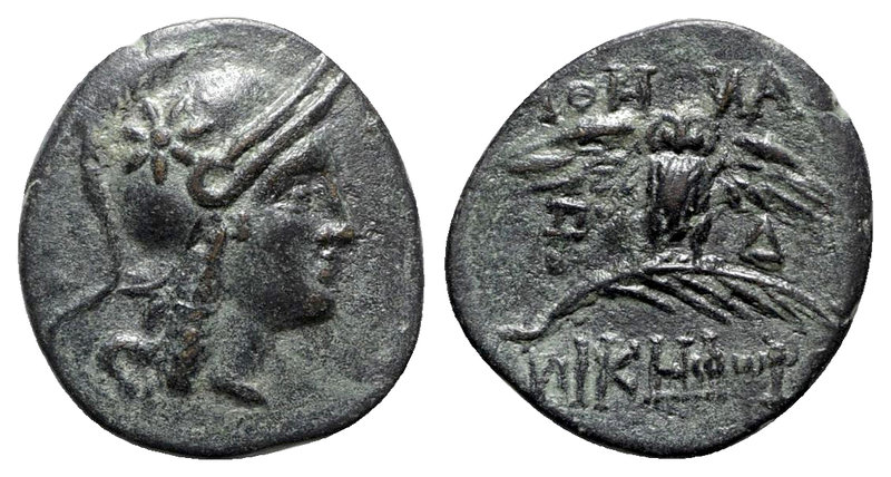 Mysia. Pergamon circa 133-27 BC. 
Bronze Æ

19 mm., 3.01 g.



very fine