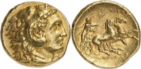 GRÈCE. Calabre, Tarente (276-272 av. J.C). Statère d’or. Av. Tête d’Héraclès jeune à droite coiffé de la peau de lion. Rv. Taras dans un bige à droite...