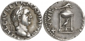 EMPIRE ROMAIN. Vitellius (69). Denier en argent. Av. Buste lauré à droite. Rv. Trépied sur lequel est posé un dauphin, à l’intérieur un corbeau. Ric. ...