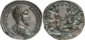 EMPIRE ROMAIN. Lucius Verus (161-168). Médaillon en bronze 161, Rome. Av. Buste cuirassé à droite. Rv. Marc Aurèle et Lucius Vérus debout, se donnant ...
