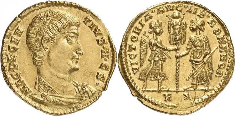 EMPIRE ROMAIN. Décence (350-353). Solidus 351-352, Rome. Av. Buste drapé et cuir...