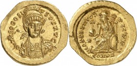 EMPIRE ROMAIN. Théodose II (443-450). Solidus 441-450, Constantinople. Av. Buste diadémé et cuirassé de trois quarts. Rv. Constantinople assise à gauc...