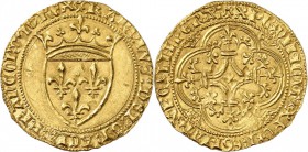 FRANCE. Charles VI (1380-1422). Écu d’or à la couronne première émission. Av. Écu de France couronné. Rv. Croix fleurdelisée, étoile au centre, quadri...