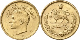 IRAN. Mohammed Reza Pahlavi Shah (1941-1979). 5 pahlavi 1339 (1960). Av. Tête nue à gauche. Rv. Lion marchant à gauche. Fr. 99. 40,22 grs. Infime choc...