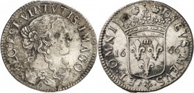 MONACO. Louis Ier (1662-1701). 1/12 d’écu 1666. Imitation de Dombes. Av. Buste drapé à droite. Rv. Écu de France couronné. G. MC-. 1,94 grs. Rare, TTB...