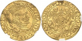 POLOGNE. Étienne Bathory (1576-1586). Ducat 1586, Danzig. Av. Buste habillé et couronné à droite. Rv. Armes portées par deux lions. Fr. 3, Kopicki 745...