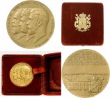 RUSSIE. Nicolas II (1894-1917). Médaille en or 1903, frappée pour l’inauguration du Pont Troïtsky en 1903 à Saint-Pétersbourg, par A. Vasyutinsky. Av....