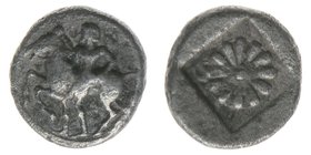 GRIECHEN Ionien
Erythrai 480-450 BC

Obol
SNG Cap.560, 1,06 Gramm, ss+, selten
