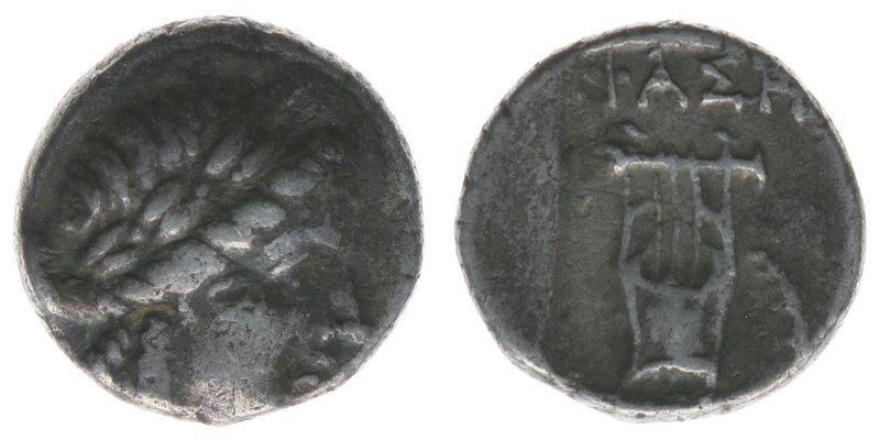 GRIECHEN Lesbos Mytilene

Hemidrachme 350-250 BC
Kopf des Apollon / Lyra
sehr se...