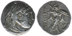 GRIECHEN Königreich der Ptolemäer
Ptolemaios I. 305-282 BC

AR Tetradrachme
Kopf Alexander des Großen mit Elefantenskalp / Athena mit erhobenen Schild...
