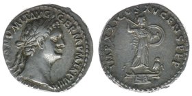 ROM Kaiserzeit
Domitianus 81-96
Denar
IMP CAES DOMIT AVG GERM P M TR P VIIII / IMP XXI COS XV CENS P P P
3,47 Gramm, vz, Kampmann 24.68