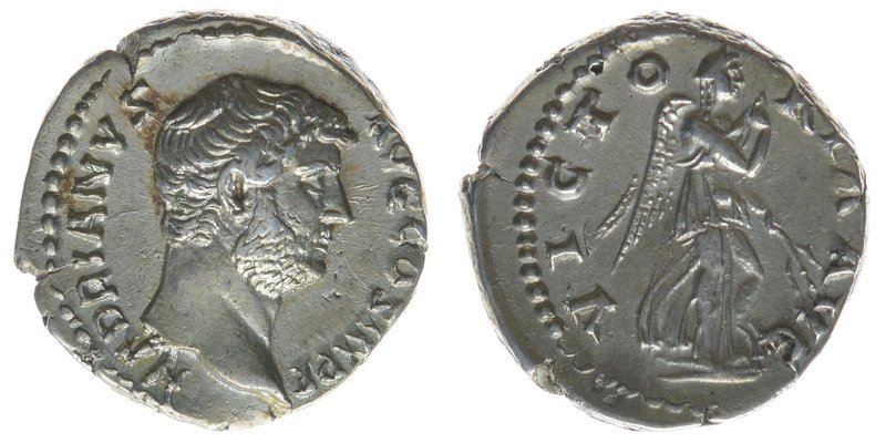 ROM Kaiserzeit
Hadrianus 117-138
Denar
HADRIANVS AVG COS III P P / VICTORIA AVG
...