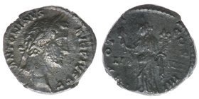 ROM Kaiserteit
Antoninus Pius 138-161 
Denar
ANTONINVS AVG PIVS P P / TR POT COS IIII LIB IIII
3,21 Gramm, ss