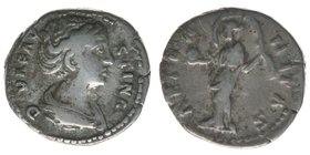 ROM Kaiserzeit
Faustina Maior +141 Gattin des Antoninus Pius
Denar
DIVA FAVSTINA / AETERNITAS
3,29 Gramm, ss