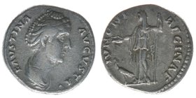 ROM Kaiserzeit Faustina Maior +141 Gattin des Antoninus Pius

Denar
FAVSTINA AVGVSTA / IVNONI REGINAE
3,31 Gramm, ss