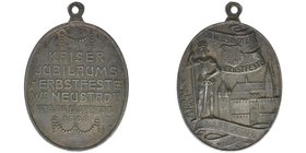Kaisertum Österreich
Kaiser Franz Joseph I.

Kaiserjubiläums-Herbstfest Wiener Neustadt
ovale Medaille mit Öse 1908
15.50 Gramm, vz
